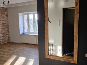 Lustro w brązowej ramie - na wymiar