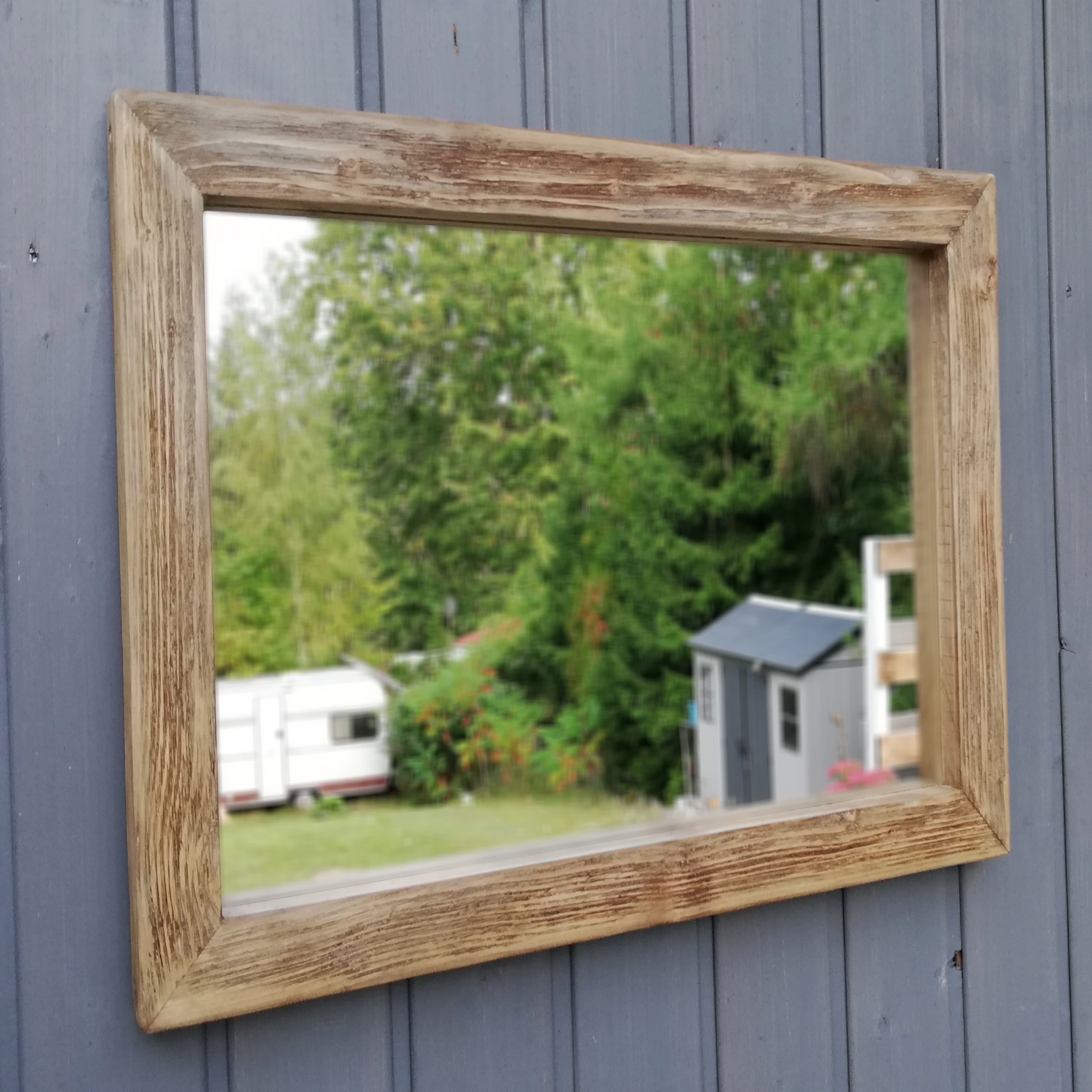 Lustro w ramie z drewna na wymiar - dąb rustykalny