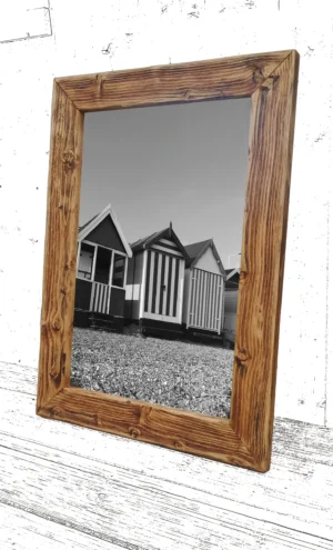 Drewniana rama obrazu na wyiar - brązowa patyna