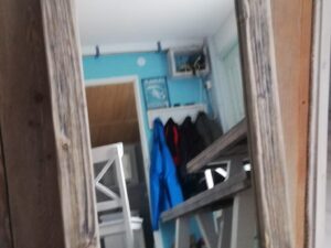 Lustro w ramie z drewna - szara patyna