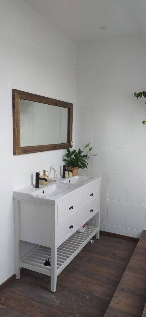 Lustro do łazienki dąb ciemny - na wymiar