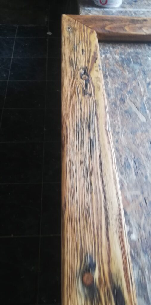 Stare drewno - rama lustra