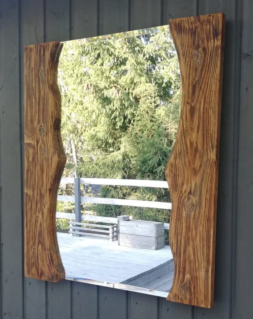 Nowoczesne lustro w drewnianej ramie na wymiar